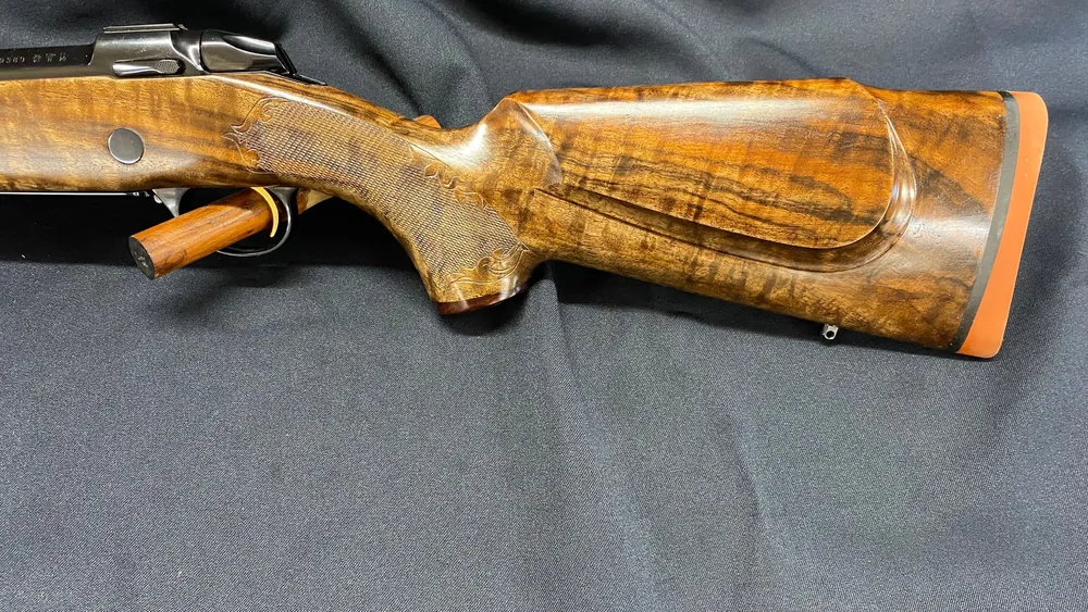 Sako with scrolled veining at 28 LPI